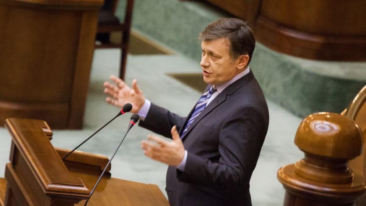 Crin Antonescu Exista similitudini infioratoare intre discursul lui Hitler si cel al lui Georgescu E un ceausist intarziat