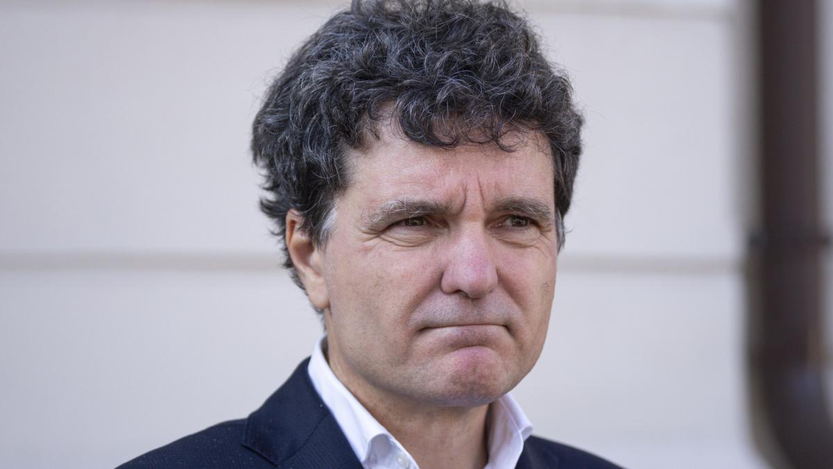Nicusor Dan Cei din spatele lui Georgescu vor aduce un nou candidat care sa reprezinte aceleasi idei