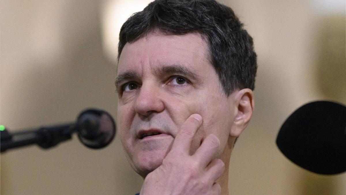 Nicusor Dan ii contrazice pe Crin Antonescu Ilie Bolojan si Kelemen Hunor Este mai important sa clarificam anularea alegerilor