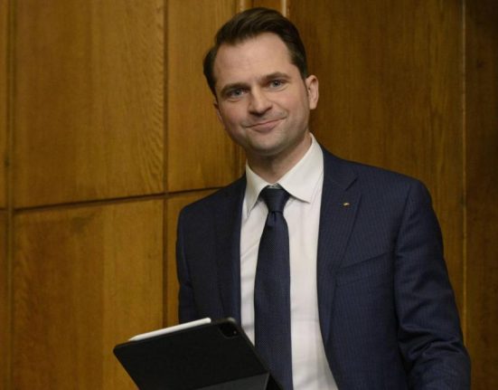 Sebastian Burduja a urat cu Plugusorul energiei Un an bun chiar formidabil Sustenabil profitabil Asta e indiscutabil