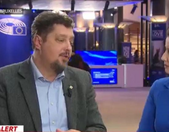 Claudiu Tarziu Romania trebuie implicata in negocieri de pace si reconstructia Ucrainei