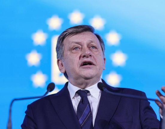 Congres extraordinar PSD la Palatul Parlamentului Crin Antonescu candidat prezidential