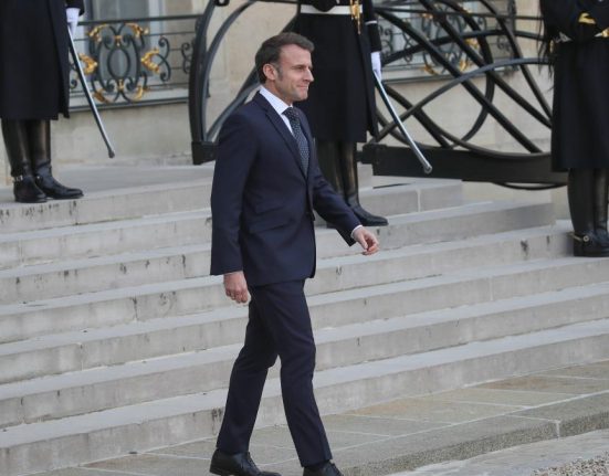 Franta invita Romania la intalnire despre Ucraina Bolojan la Paris