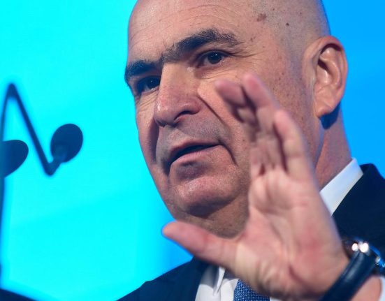 Ilie Bolojan se suspenda din PNL si il propune pe Catalin Predoiu presedinte PNL