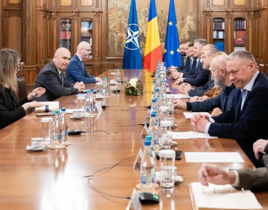 Prima activitate publica a presedintelui interimar Ilie Bolojan Discutiile de la Cotroceni cu reprezentantii mediului de afaceri