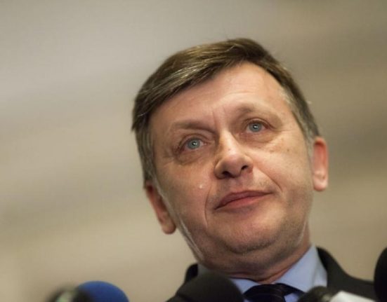Reactia lui Crin Antonescu dupa demisia lui Iohannis