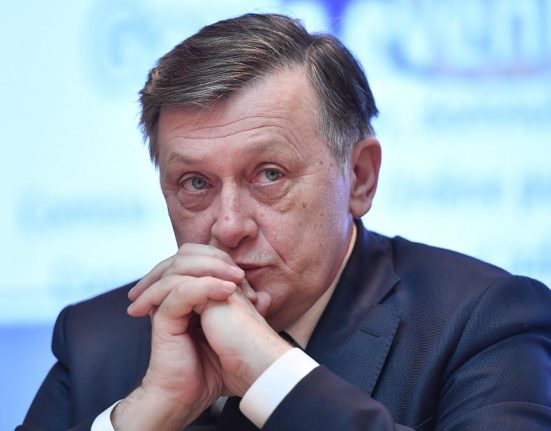 Antonescu despre cine crede ca ii va fi rival in turul doi George Simion sau Nicusor Dan