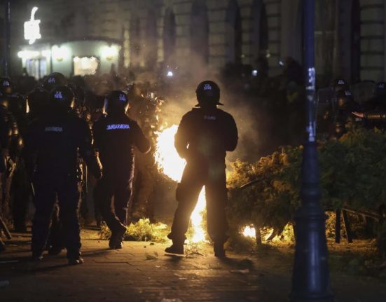 Cinci deputati AUR chemati la audieri dupa protest