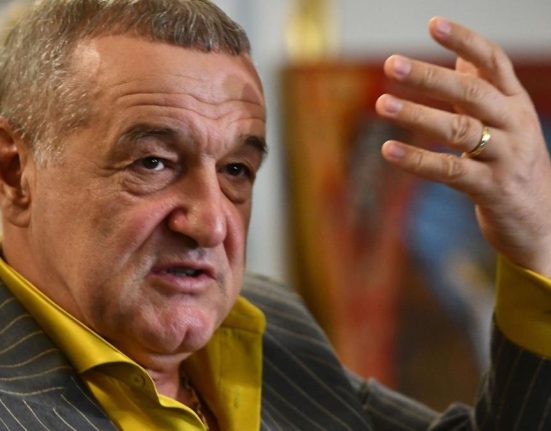 Gigi Becali incepe strangerea semnaturilor pentru prezidentiale