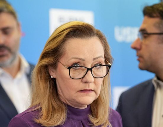 Lasconi Iohannis a fost desprins de realitate Sa zbori cu avioane private de lux pe zeci de milioane de euro este o aberatie