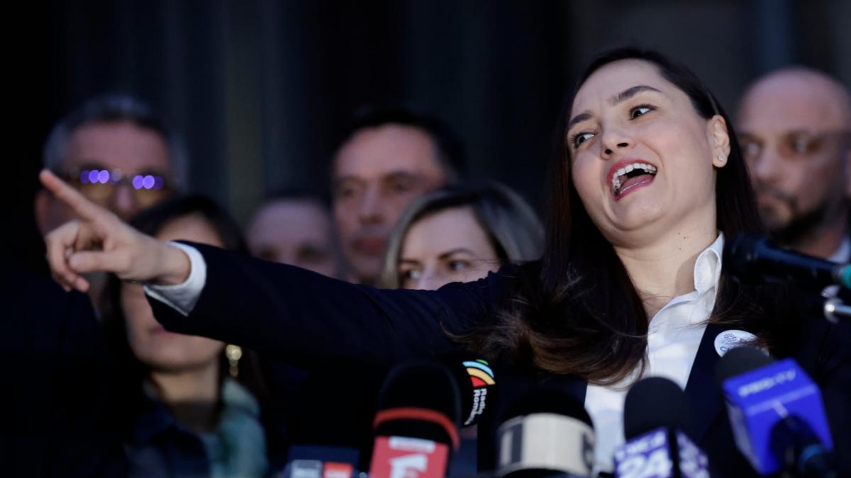 Sa radem cu sau de Anamaria Gavrila colectia de ziceri