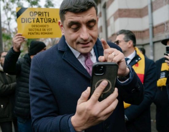 Simion dupa decizia BEC Nu mai organizez proteste caci nu pot garanta pacea