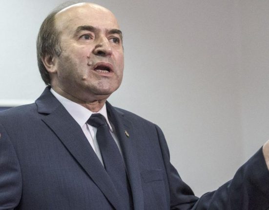 Tudorel Toader Calin Georgescu nu mai poate depune alt dosar de candidatura dupa respingerea de catre BEC