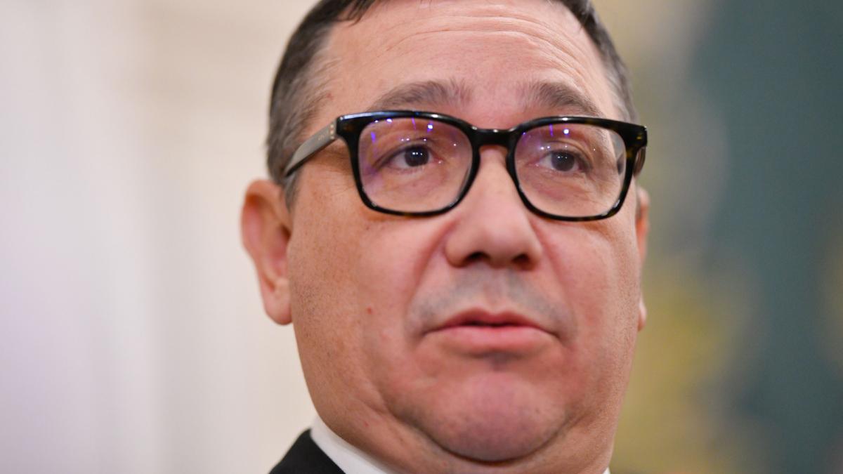 Victor Ponta a fost exclus din PSD Consiliul Politic National a aprobat propunerea lui Marcel Ciolacu