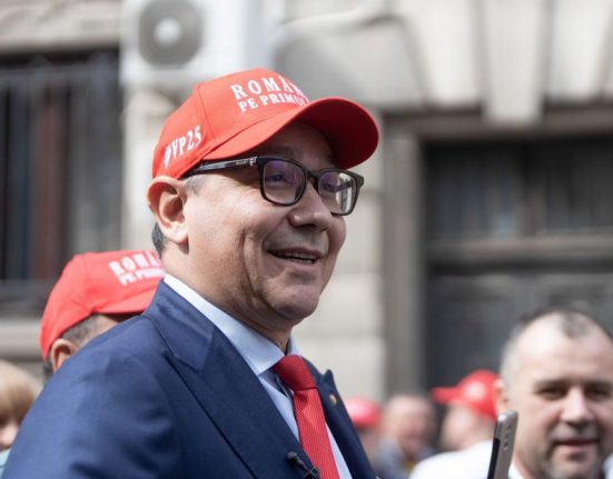 Victor Ponta raspunde criptic despre statutul sau de ofiter SIE