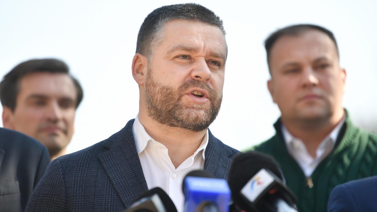 Ciprian Ciucu a dat in judecata MApN pentru autorizatia unui hotel