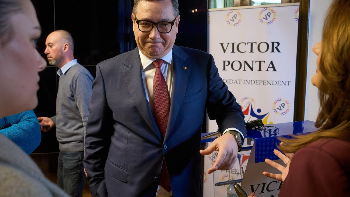 Marcel Ciolacu ii cere lui Victor Ponta sa se retraga din alegeri Nu te mai crede nimeni suveranist