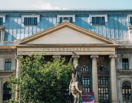 Universitatea Bucuresti cere candidatilor sa promita sprijin pentru UE si NATO