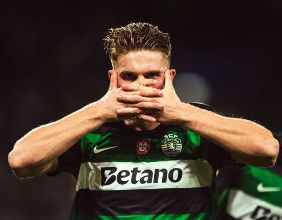 Arsenal si Manchester United concureaza pentru Viktor Gyokeres