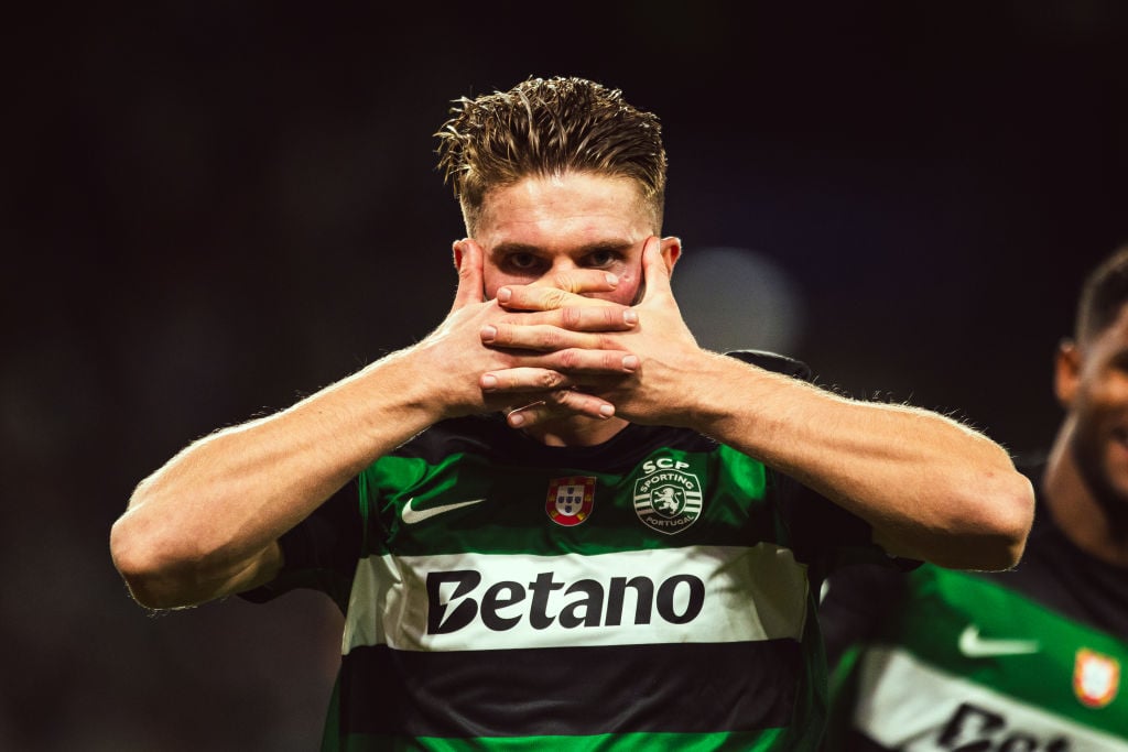 Arsenal si Manchester United concureaza pentru Viktor Gyokeres