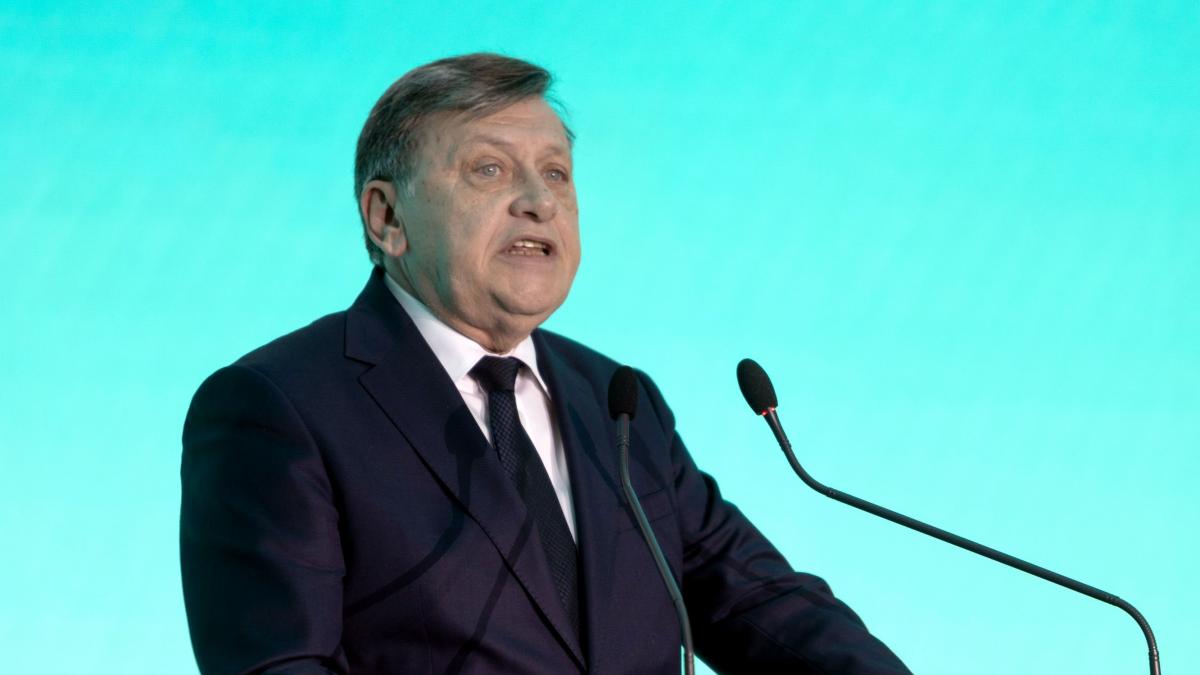 Crin Antonescu Europa este un spirit o civilizatie nu o lozinca sau o caricatura Europa este sub atac din interior si din