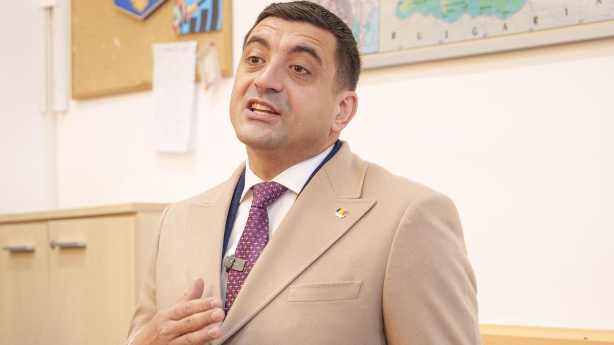 Liderul BNS critica anuntul lui Simion despre concedierea a 500000 de bugetari Sa se informeze mai intai