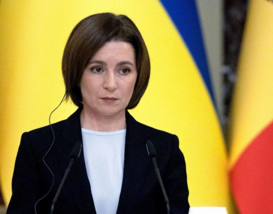 Maia Sandu indeamna moldovenii cu cetatenie romana sa voteze