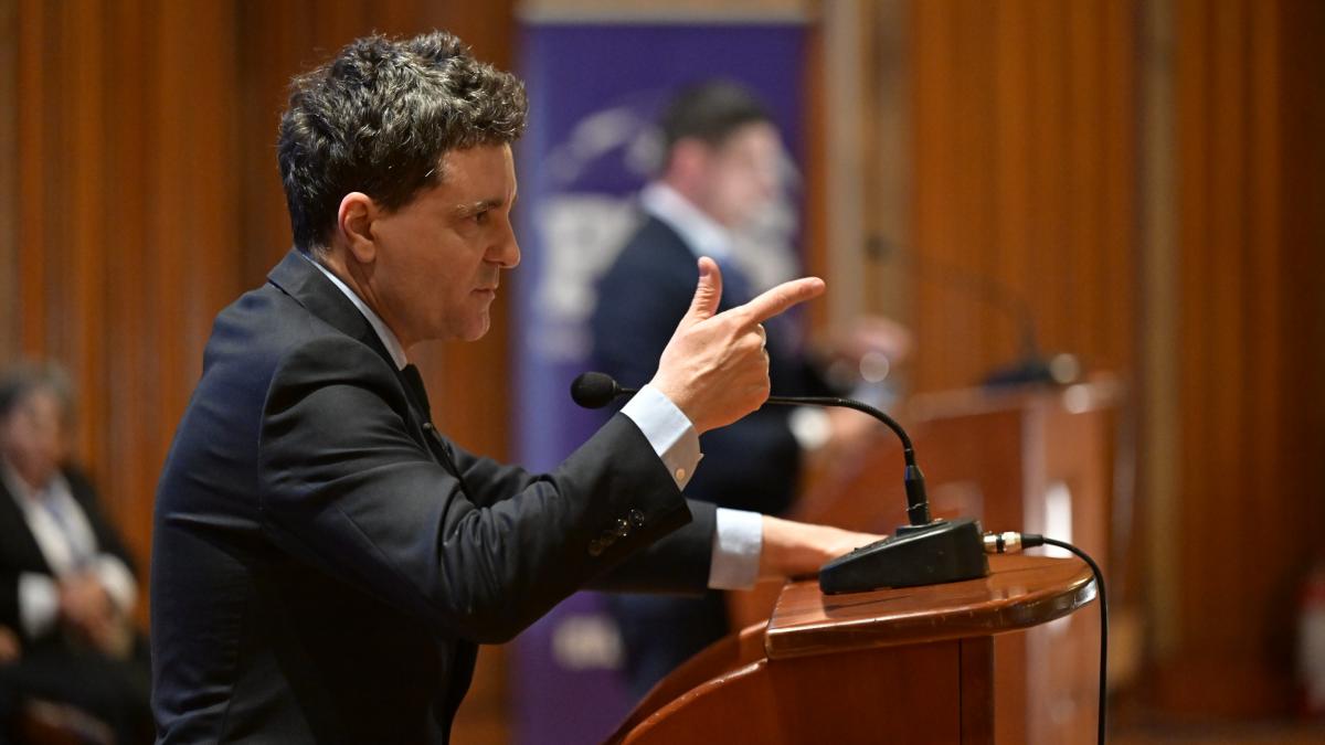 Nicusor Dan Romania nu poate discuta despre alegeri anticipate sau Calin Georgescu prim ministru