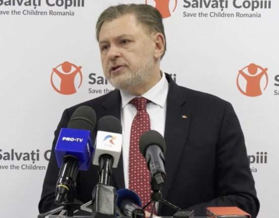 Rafila face apel pentru sustinerea vaccinarii si votului