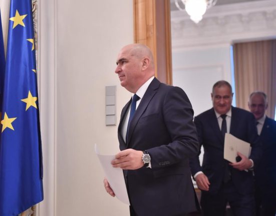 Bolojan Impozitele pe case tereni si masini vor creste probabil din 2026