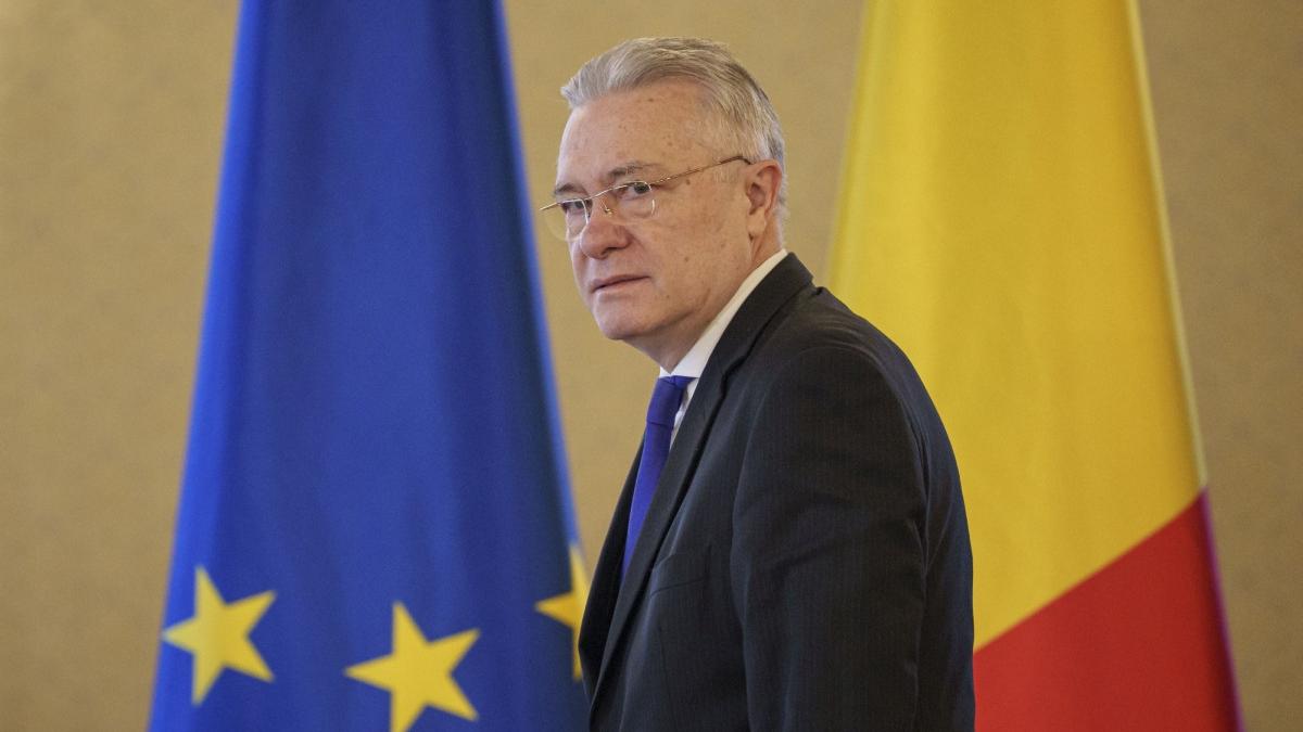Cristian Diaconescu ramane consilier prezidential aparare