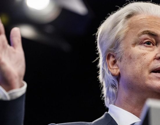 Criza politica in Olanda Geert Wilders isi retrage partidul