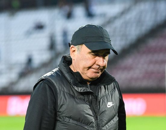 Gica Hagi face un pas in spate la Farul