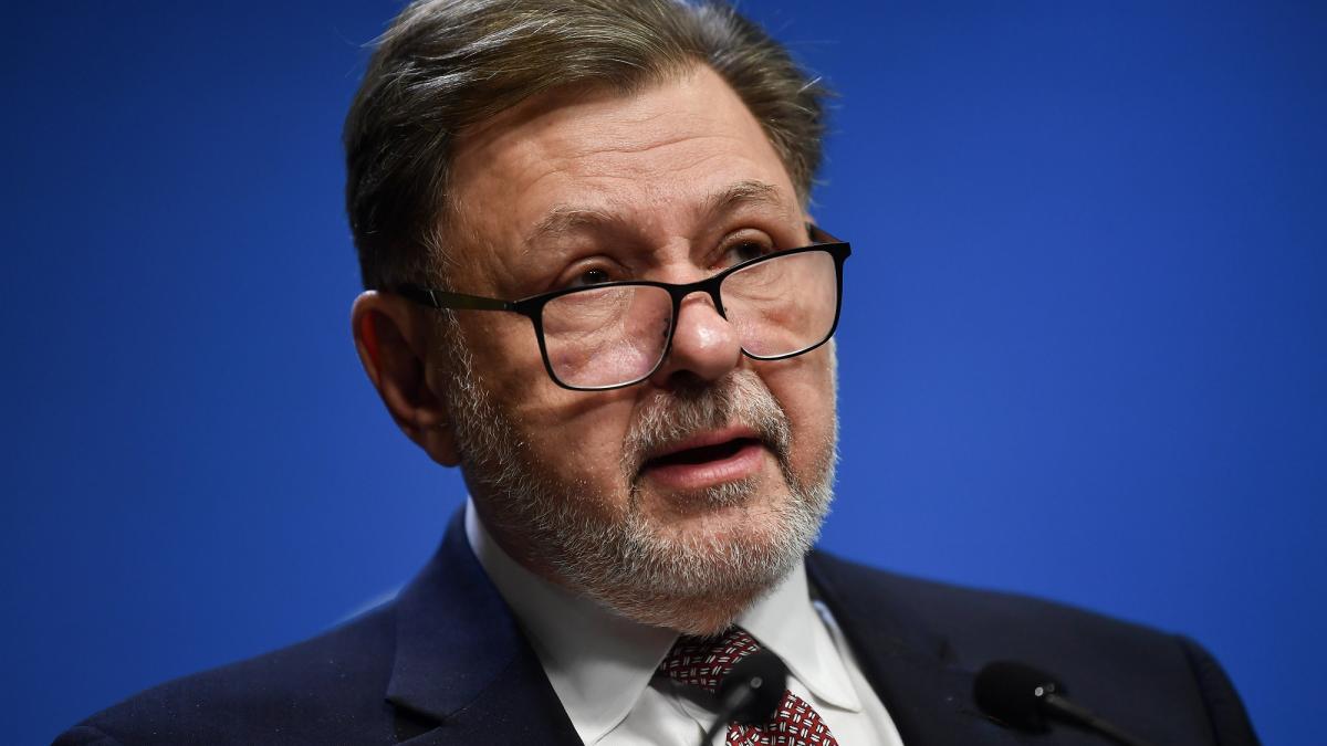 Rafila il critica pe Ghinea dupa negocieri Intelege greu Caciu Iesirile acestea ne afecteaza