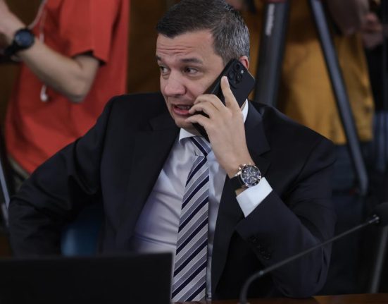 Scandal continuu in negocierile pentru Guvern Liderii se muta la Cotroceni