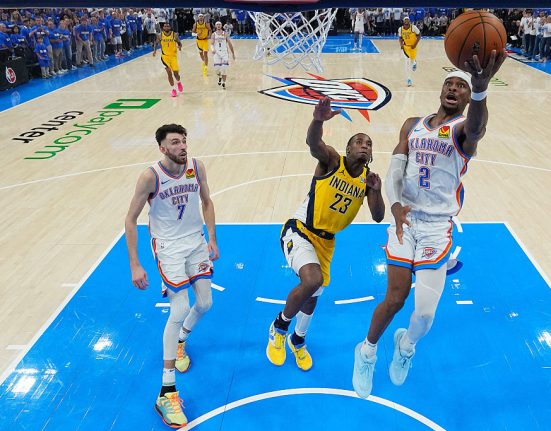 Spectacol total in Oklahoma Thunder aproape de trofeu