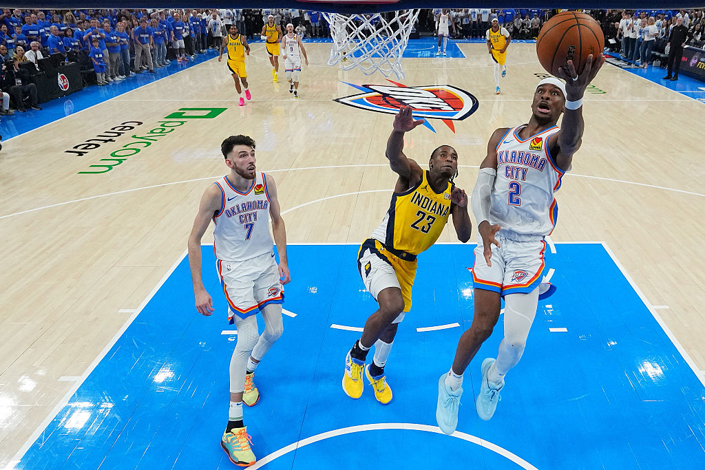 Spectacol total in Oklahoma Thunder aproape de trofeu