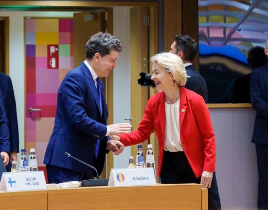 Surse Prezidenta CE ar fi acordat mutarea fondurilor PNRR