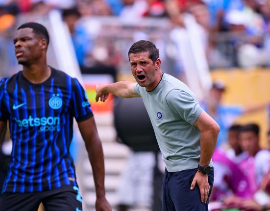 A fost aroganta Inter eliminata de Fluminense Chivu critica jucatorii