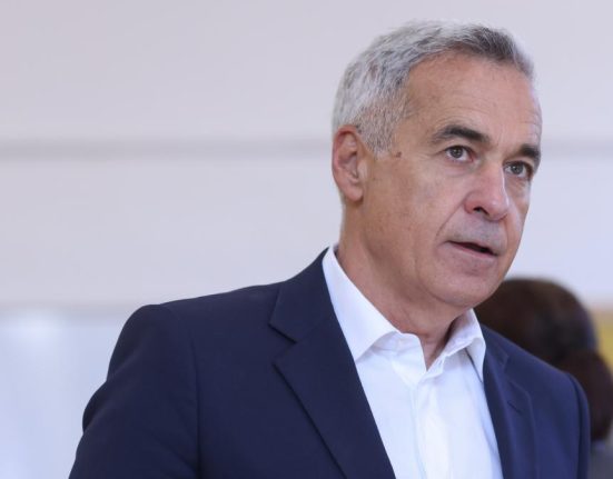 Calin Georgescu amendat pentru colectarea datelor personale