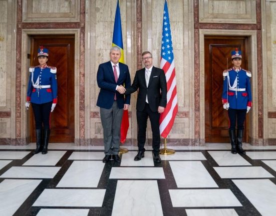 Catalin Predoiu discutie cu insarcinatul SUA SUA partener strategic al Romaniei