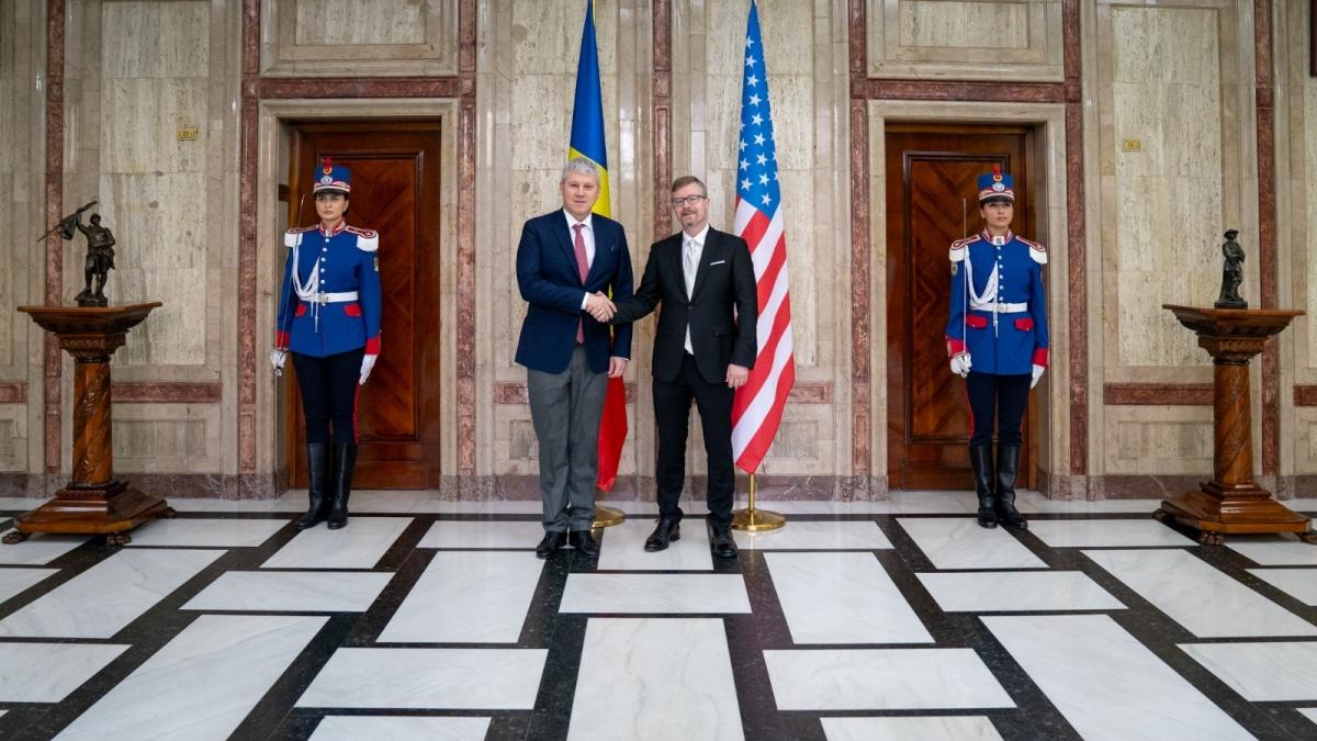Catalin Predoiu discutie cu insarcinatul SUA SUA partener strategic al Romaniei