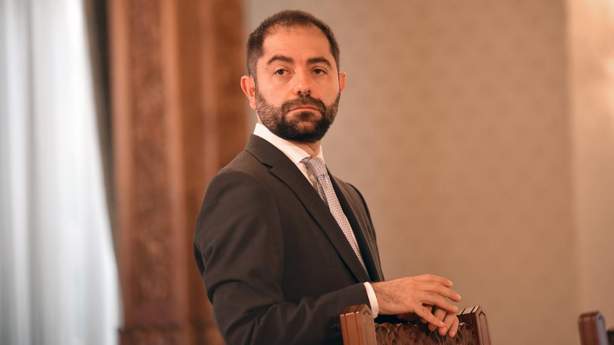 Consilierul lui Nicusor Dan despre majorarea TVA Avem un guvern ce trebuie sa decida