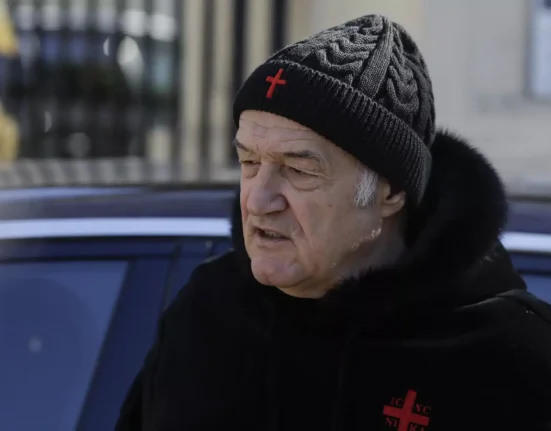 Dennis Politic tras pe linie moarta de Gigi Becali
