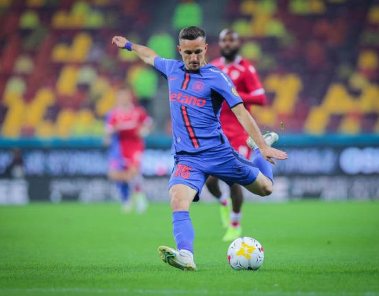 FCSB l a transferat pe Stefanescu la Dinamo