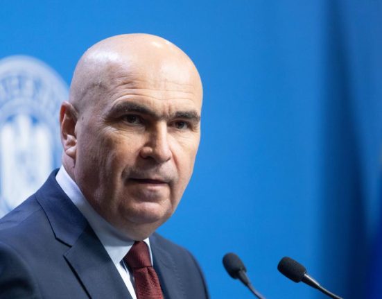 Ilie Bolojan Nu vad problema cu concediile fara plata