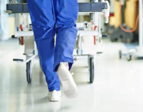 Ministrul Sanatatatii prelungeste programul ambulatorilor pana la 2000
