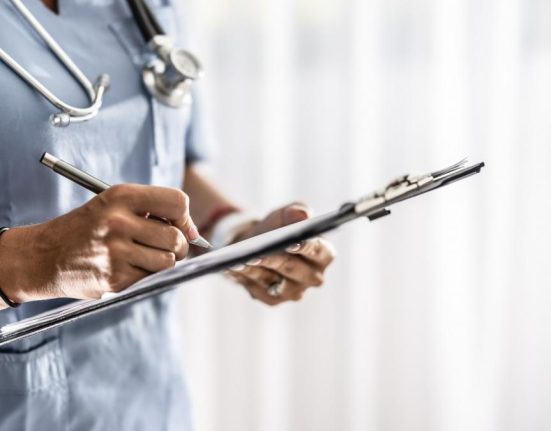Ministrul Sanatatii Medici care parasesc spitalul vor fi concediati