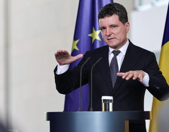 Nicusor Dan in fata oamenilor de afaceri Romania va avea un sistem fiscal previzibil