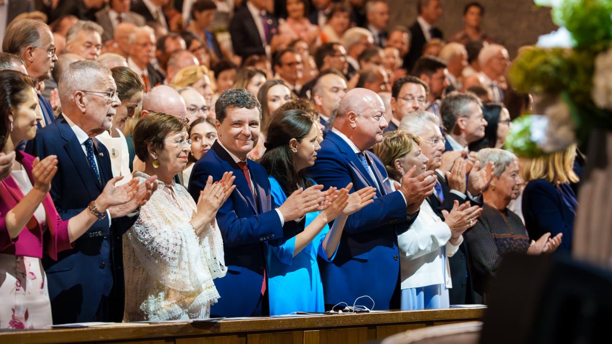 Nicussor Dan si partenera spectacol de opera in Austria